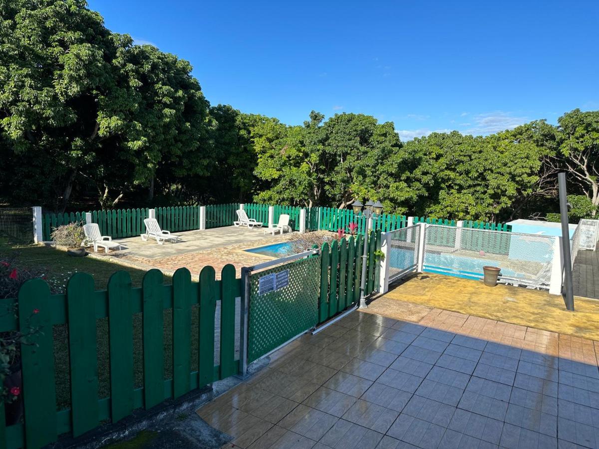 Bed and Breakfast Zoiseaux Pays Saint Pierre Exterior foto