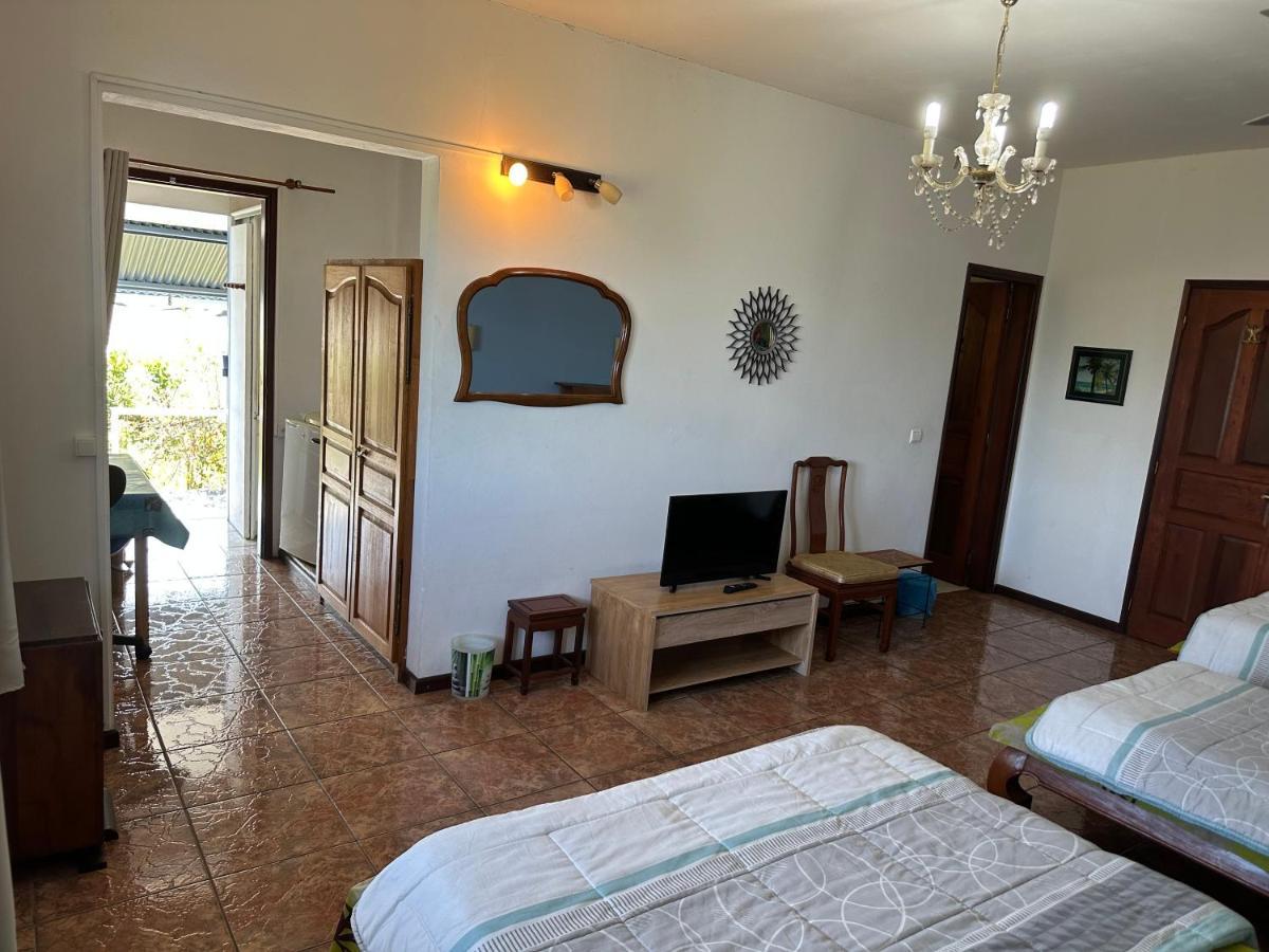 Bed and Breakfast Zoiseaux Pays Saint Pierre Exterior foto