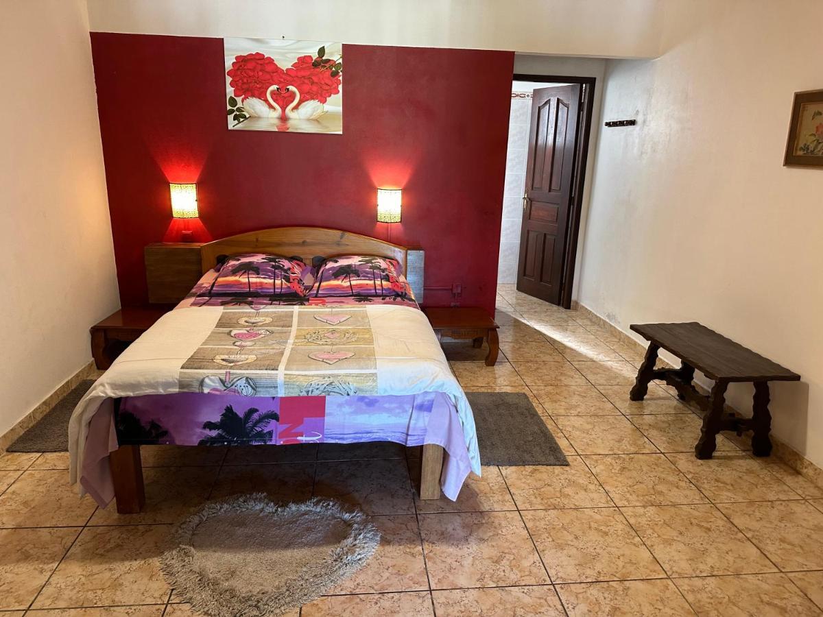 Bed and Breakfast Zoiseaux Pays Saint Pierre Exterior foto