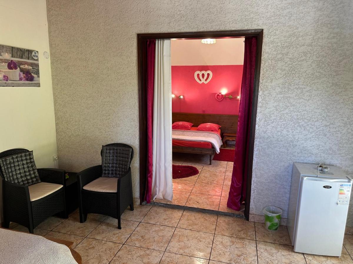 Bed and Breakfast Zoiseaux Pays Saint Pierre Exterior foto
