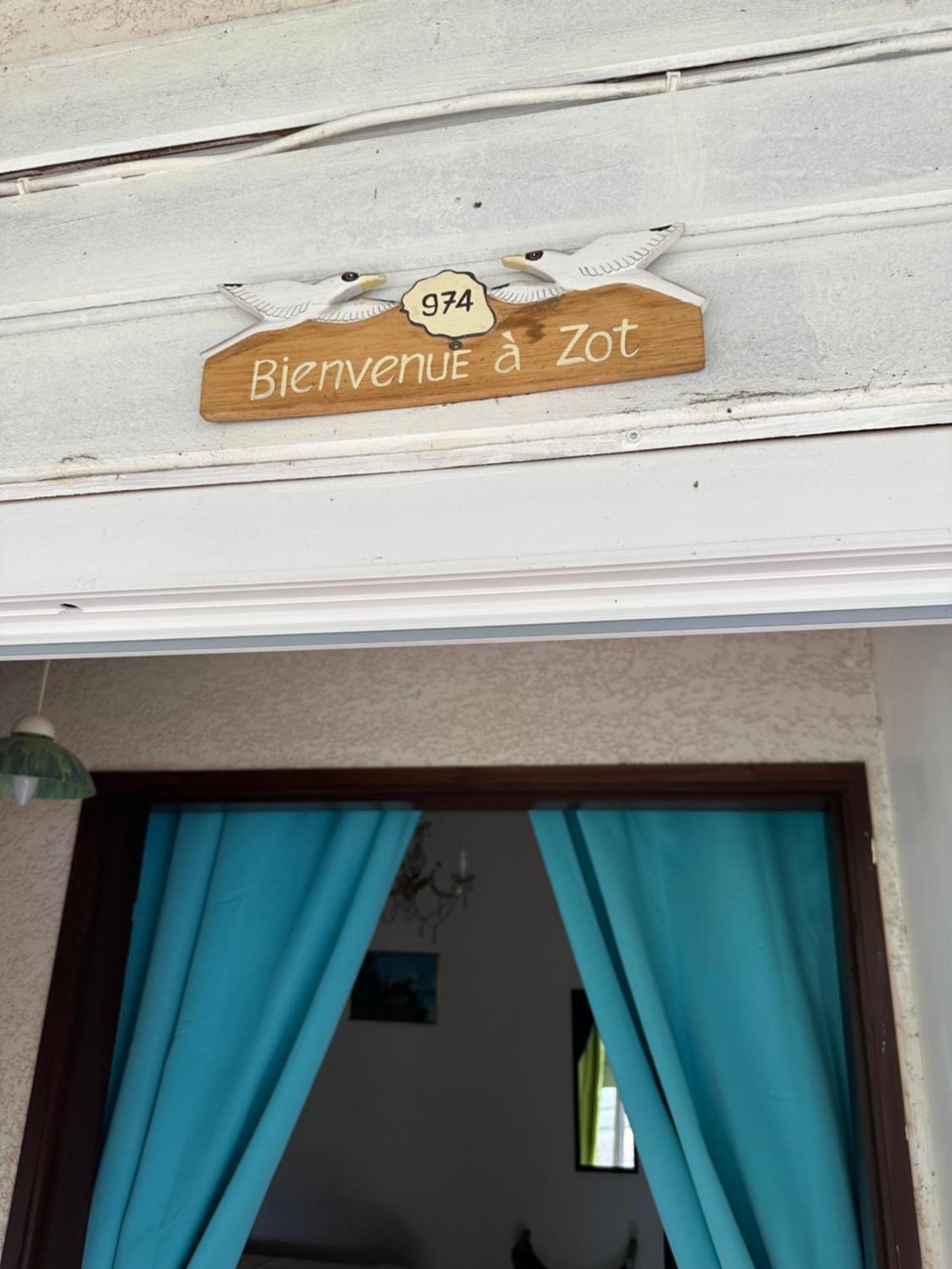 Bed and Breakfast Zoiseaux Pays Saint Pierre Exterior foto